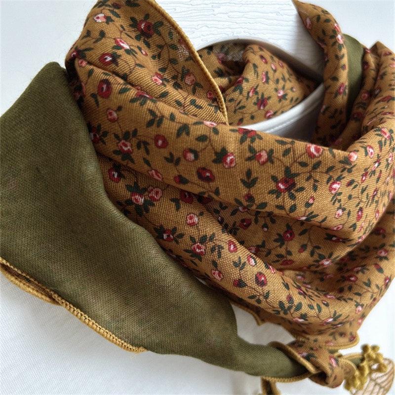 موضة خريف 2025 وشاح نسائي شتوي - مراجعة Travel Accessories Aesthetic وسعره